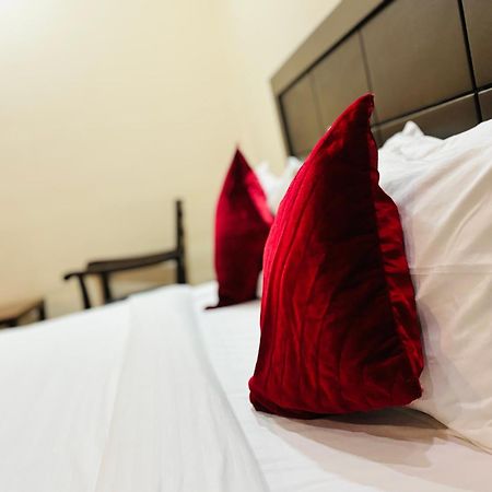 Hotel Hc Grand 新德里 外观 照片